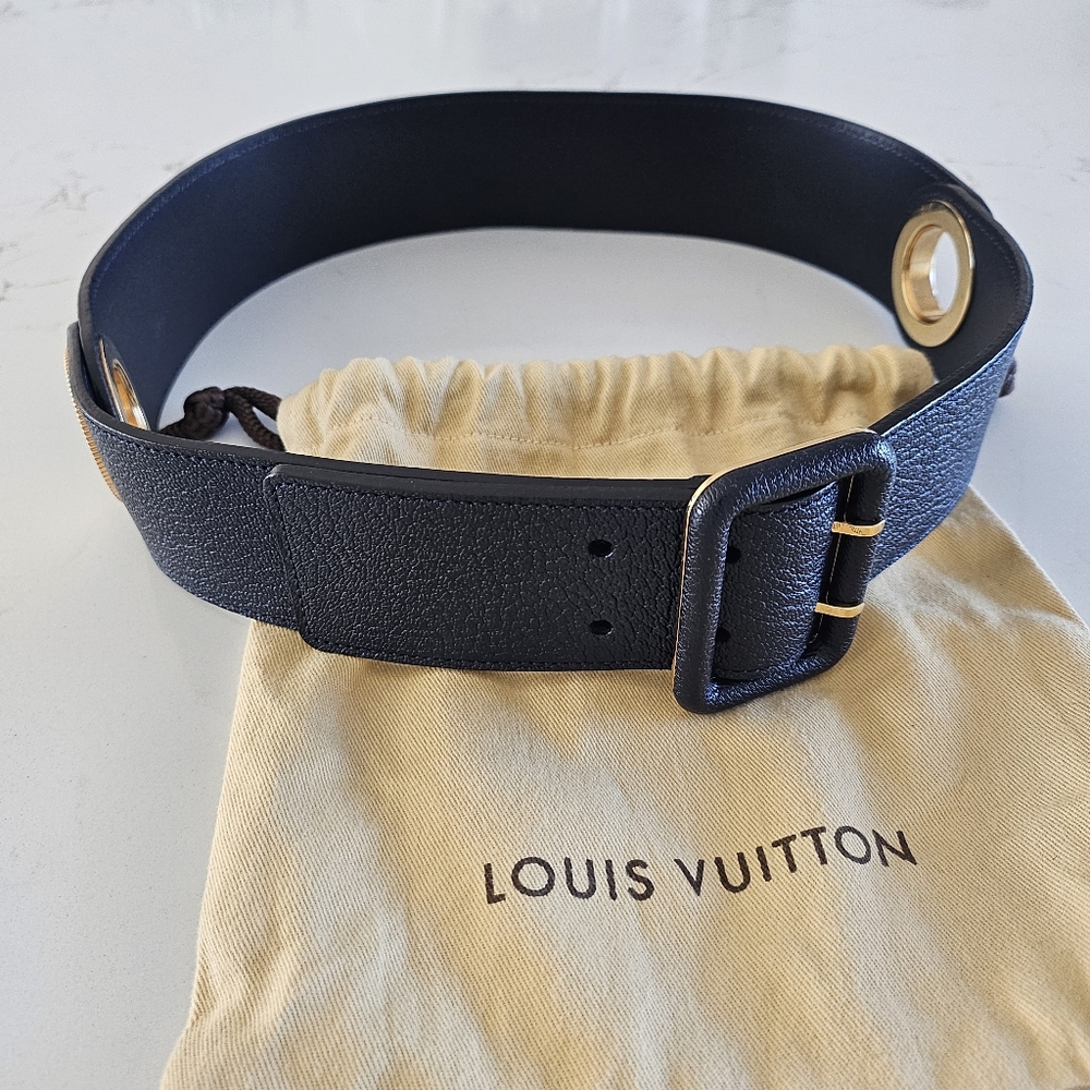 Vintage Louis Vuitton wide belt 75/30 length